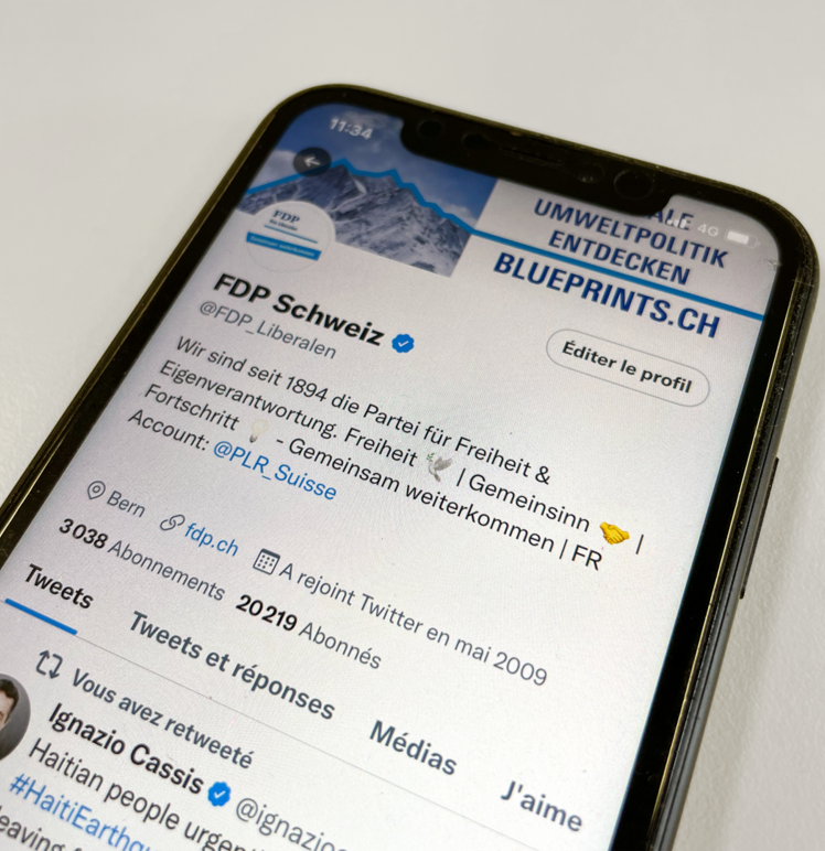 FDP Twitter Profil auf eine iPhone